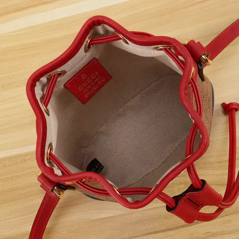 G*u*i bags 2104dj0073