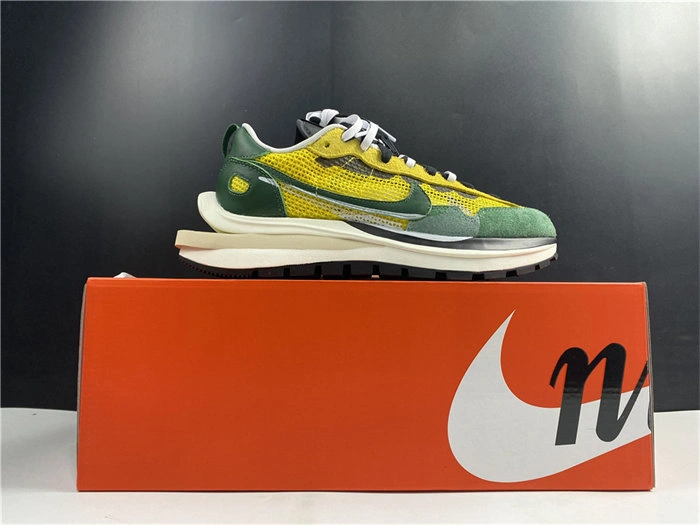 FastDry Nike Vaporwaffle sacai Tour Yellow Stadium Green 5236
